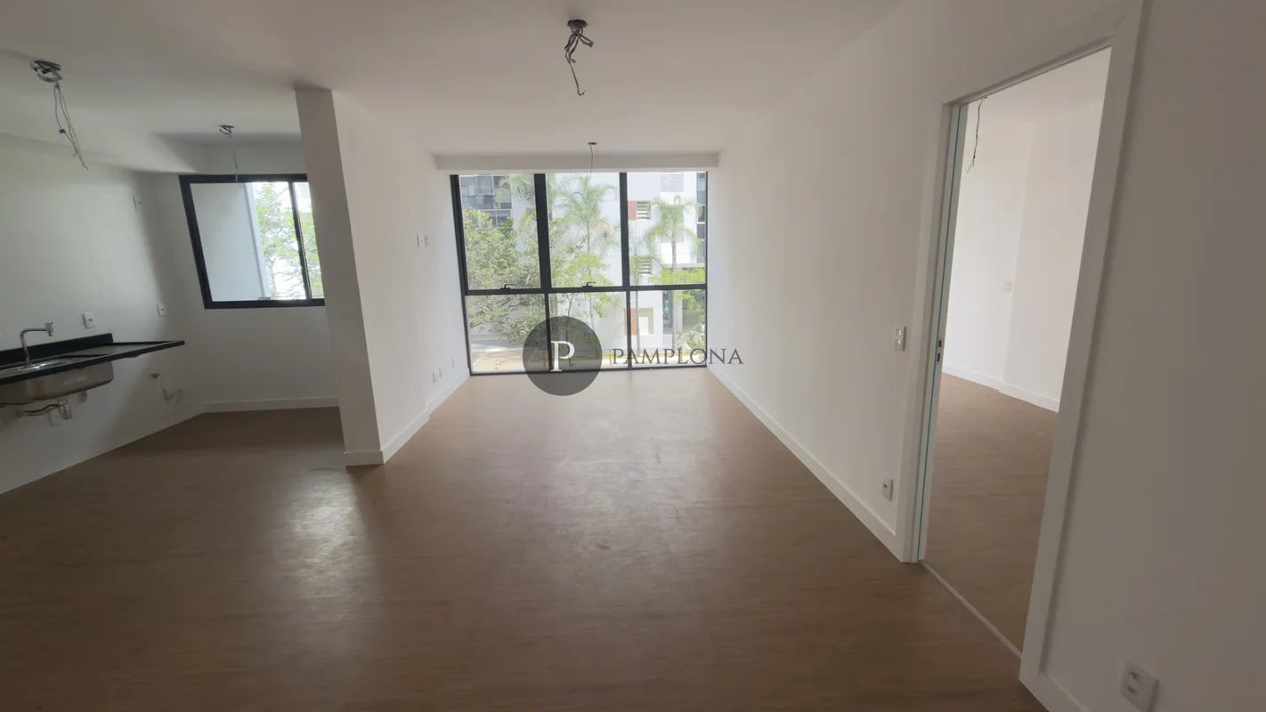 Aproveite essa oportunidade de morar em um apartamento completo, com excelente vista e em uma localização privilegiada.